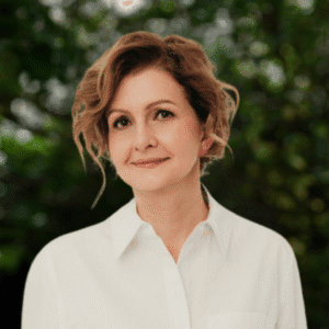 Dr. Dura Mónika